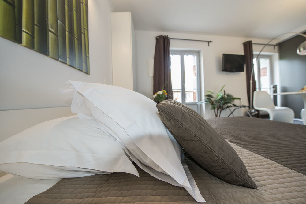 アブヴィル Les Capucines Bed & Breakfast エクステリア 写真