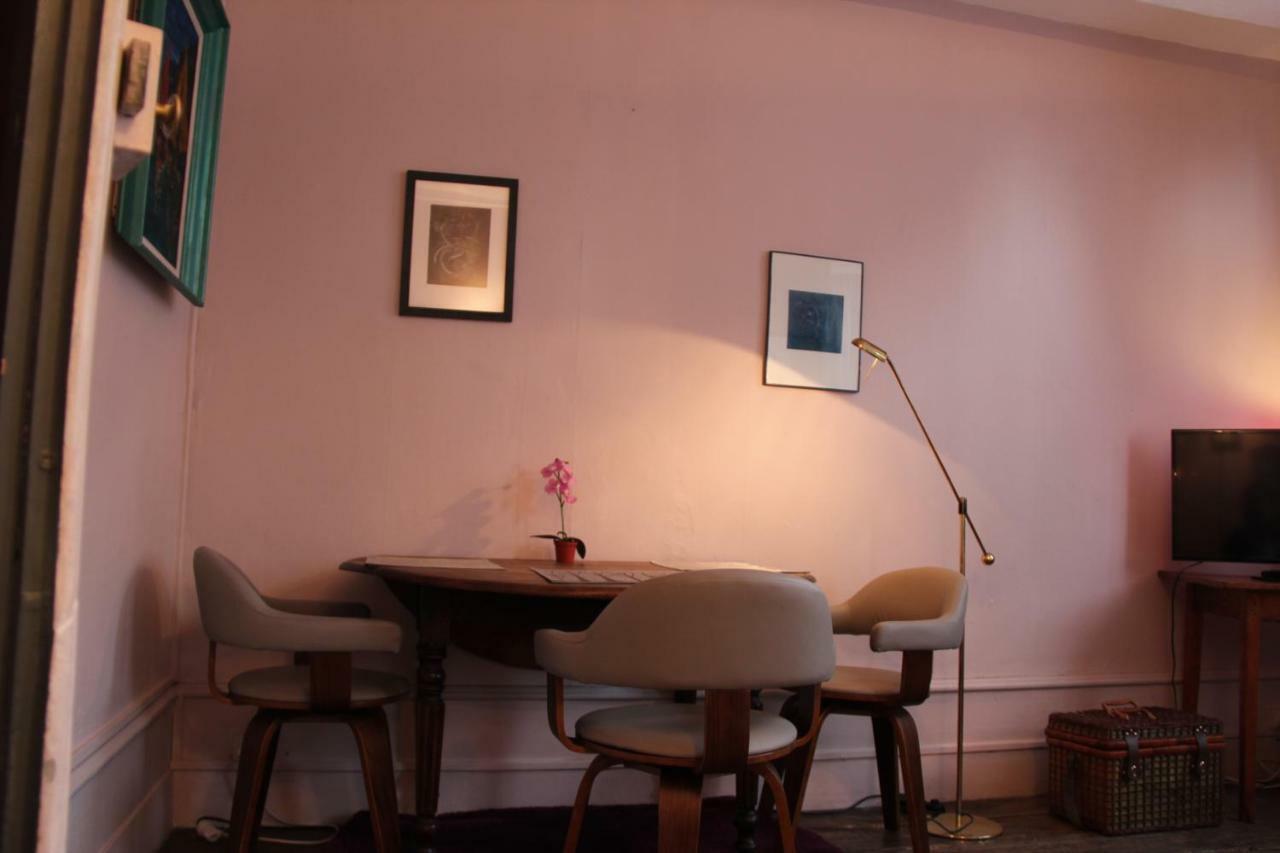 アブヴィル Les Capucines Bed & Breakfast エクステリア 写真